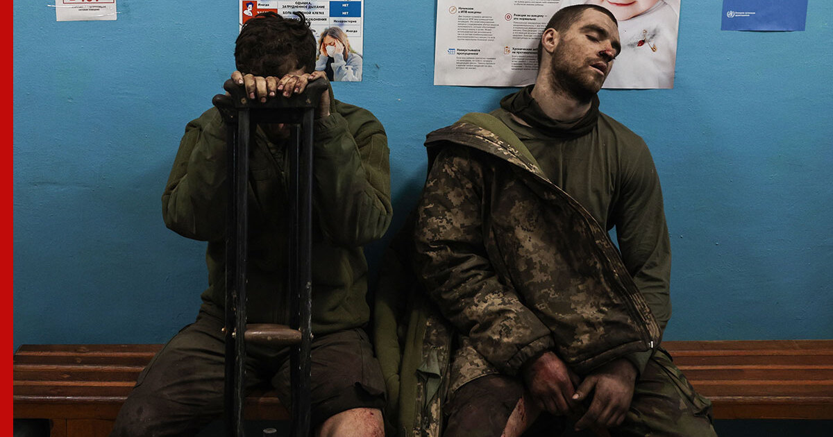 Нормандия 1944 немецкий солдаты. Пленные боевики с азовстали. Добровольно сдавшиеся в плен. Добровольно сдавшиеся в плен. Добровольно сдавшиеся в плен.