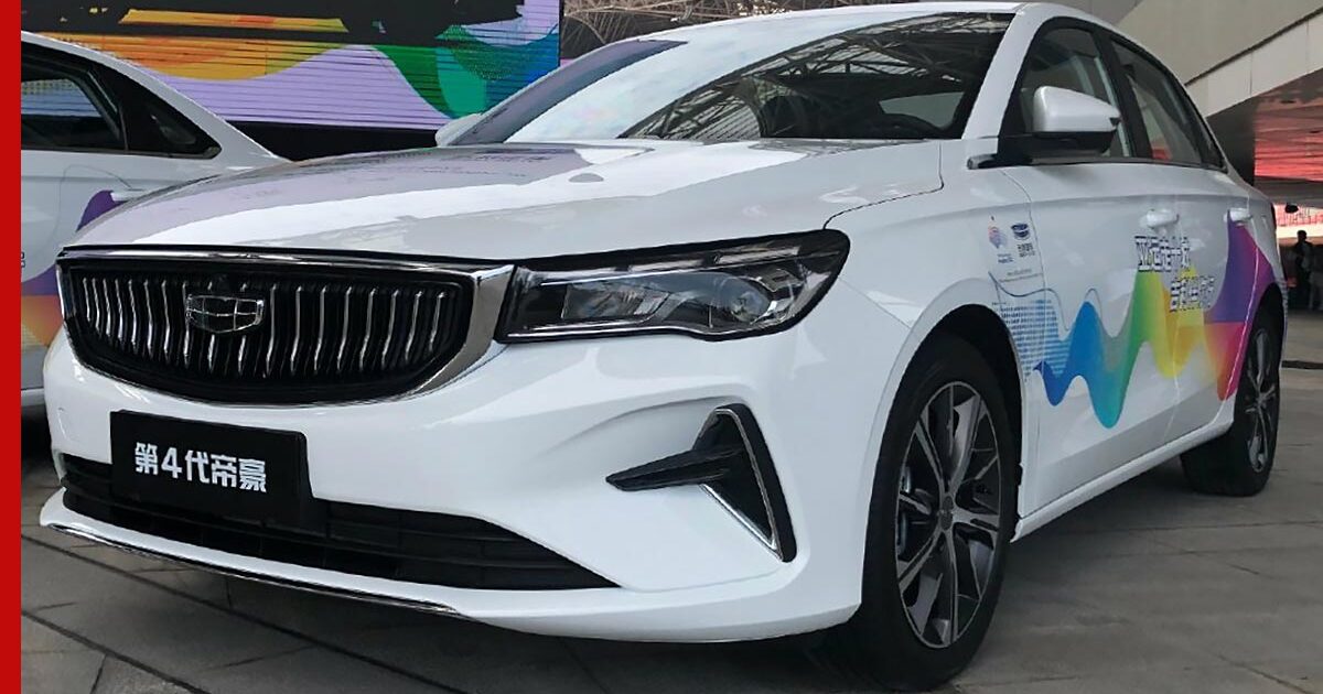 Новые бюджетные седаны Geely Emgrand привезли на завод "БелДжи"