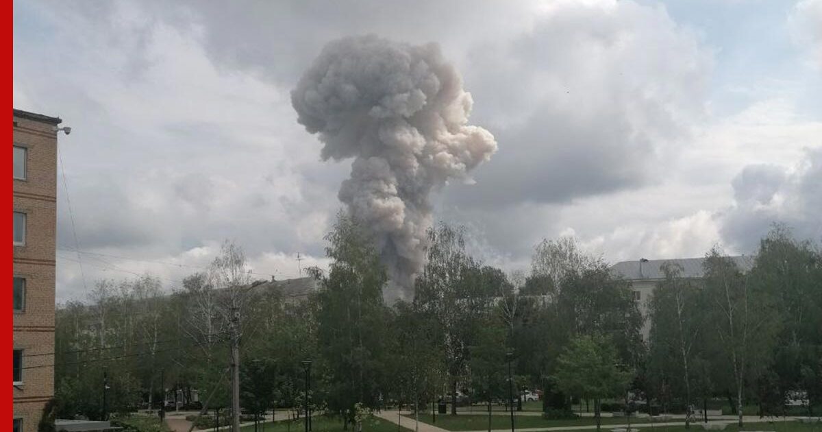 Взрыв прогремел на территории оптико-механического завода в Сергиевом ...