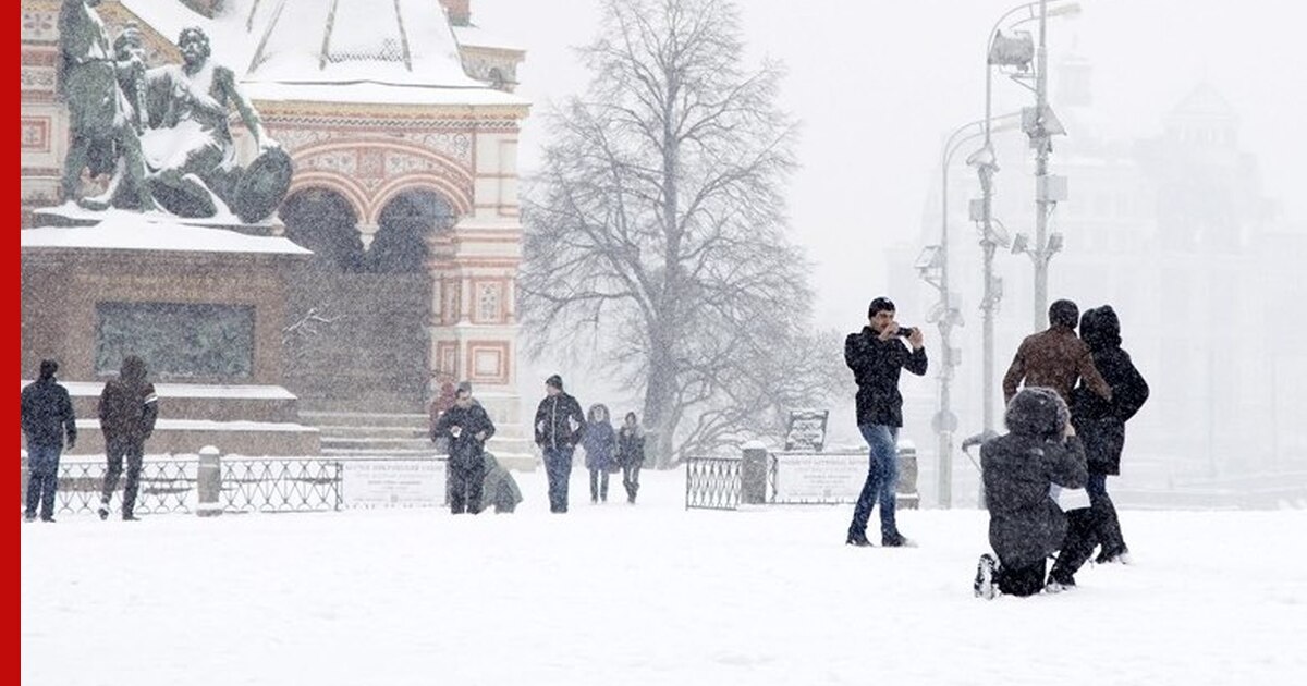 Будет ли еще снегопад в москве. Снег в июне в Москве. Общество снега. Снежный понедельник в Москве. Снег летом в Москве.