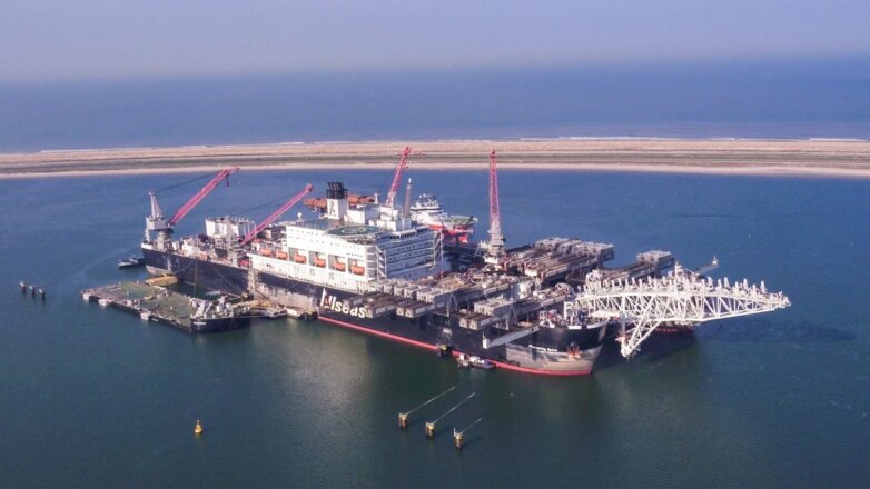 Pioneering Spirit начал прокладку газопровода "Северный поток – 2" в Финляндии