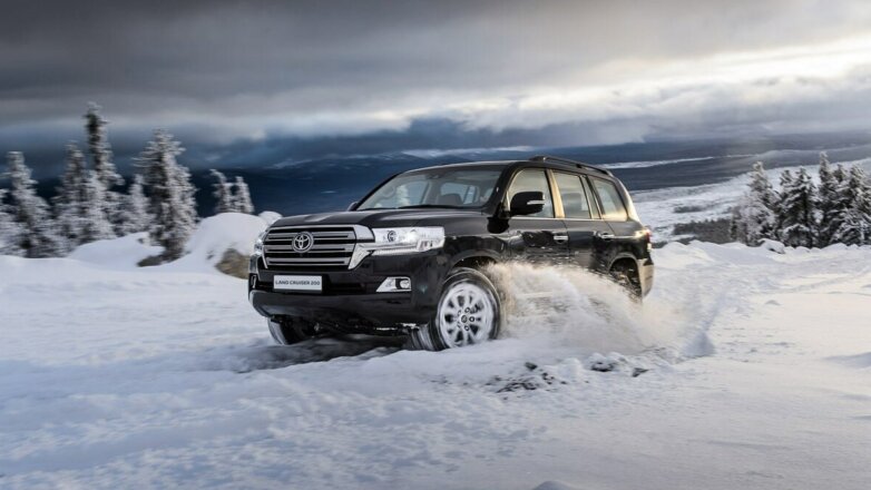 Toyota перевыпустит Land Cruiser в честь 60-летия авто