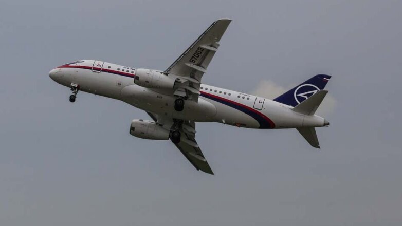 «Суперджет» попал в болтанку. Почему забуксовал главный проект российского авиапрома