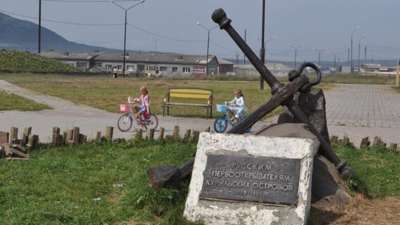 Японцы предложили вернуть Курилы с помощью ядерных ракет