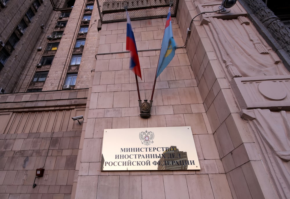В МИД РФ оценили возможность возвращения послов в Киев и Москву