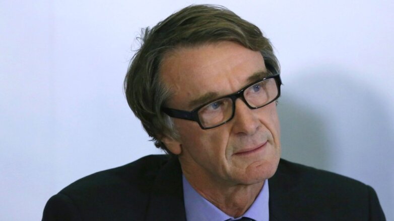 Самый богатый человек Великобритании уезжает из страны из-за «тупых» налогов