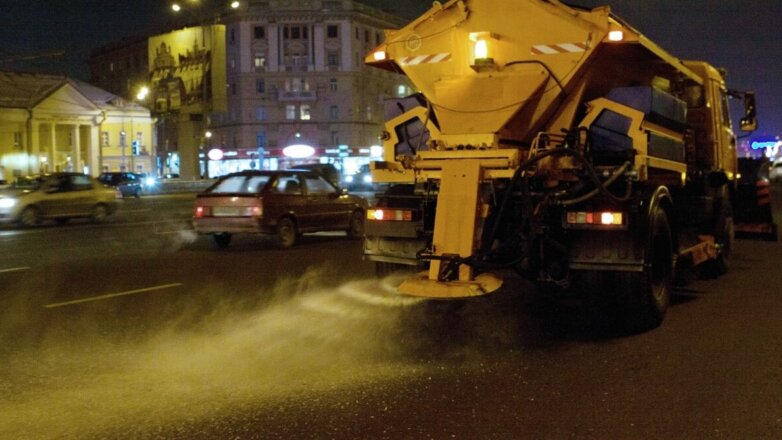 На департамент ЖКХ Москвы подали в суд из-за реагентов