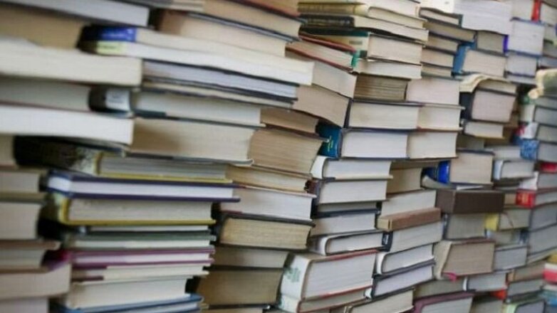 Стало известно, что российские заключенные предпочитают читать классику