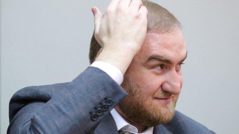 Совет Федерации лишил Рауфа Арашукова статуса сенатора