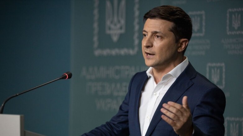 Зеленский предложил Путину переговоры в Минске