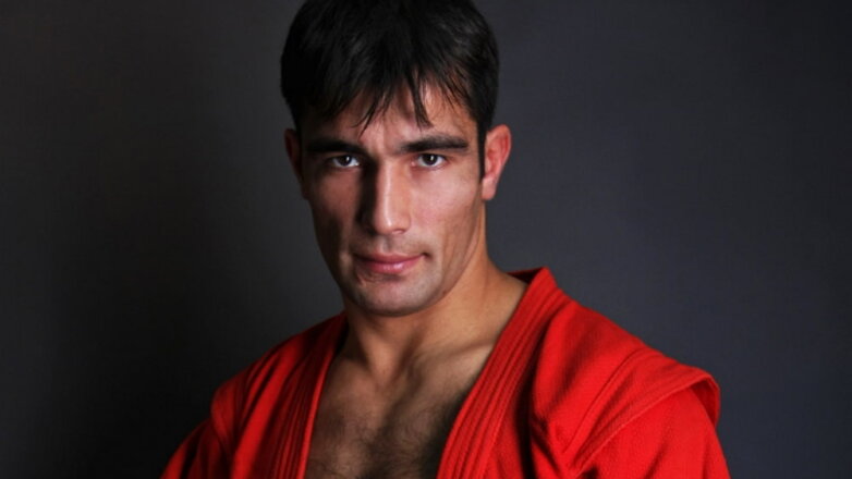 Семикратный чемпион мира по самбо Раис Рахматуллин был готов уйти из профессионального спорта