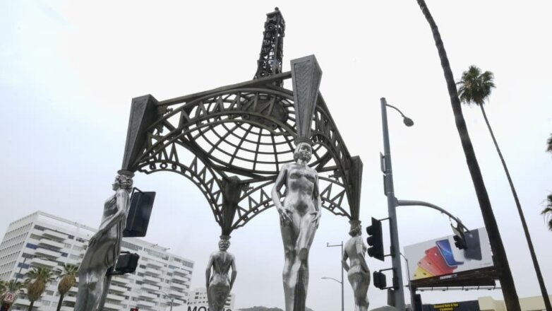 Подозреваемый в краже статуи Мэрилин Монро разбил звезду Трампа