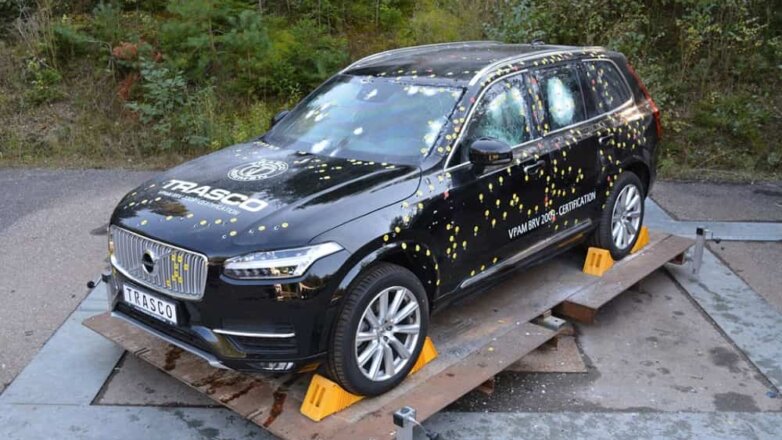 Volvo превратила кроссовер XC90 в броневик