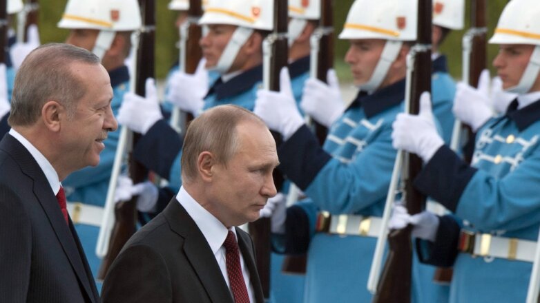 Что помогло России заключить крупнейший оружейный контракт со страной–членом НАТО