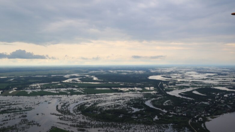 Крепкий алкоголь запретили продавать в зоне паводка в Приамурье