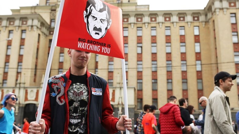 Власти готовятся к цифровой войне, потери на которой понесут и государство, и пользователи