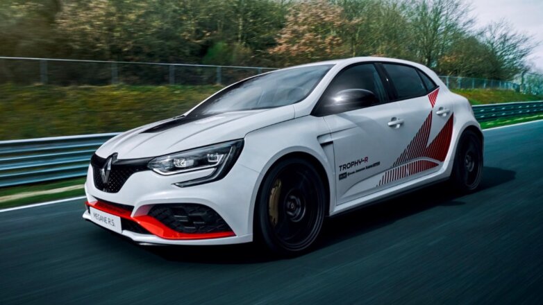 Renault Megane RS Trophy-R показал рекорд