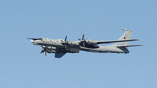 Российские противолодочные Ту-142 совершили полет над Баренцевым морем