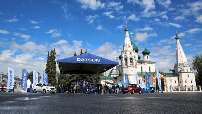 В Ярославле установлен рекорд РФ по массовым приседаниям