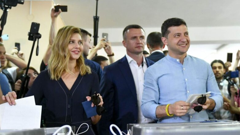 «Слуга народа» может получить 247 мест в Раде