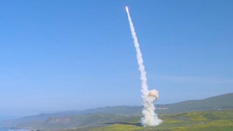 США испытывают новую крылатую ракету