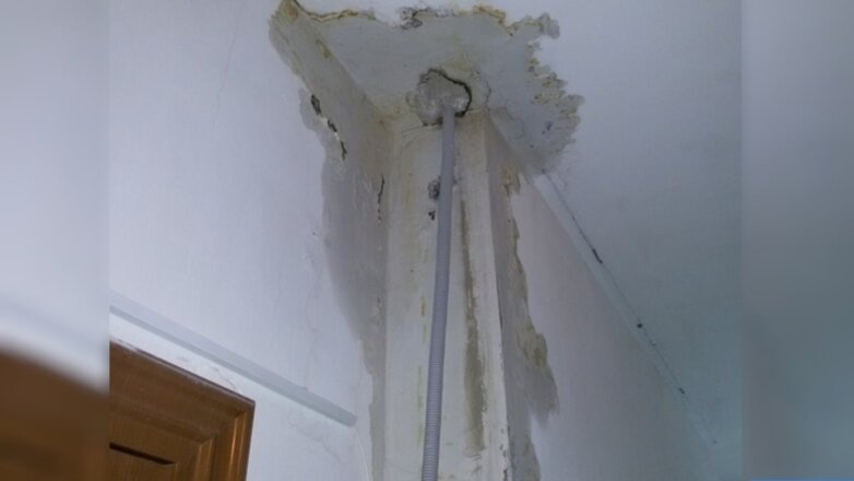 В Надыме протекающими после капремонта крышами заинтересовалась прокуратура