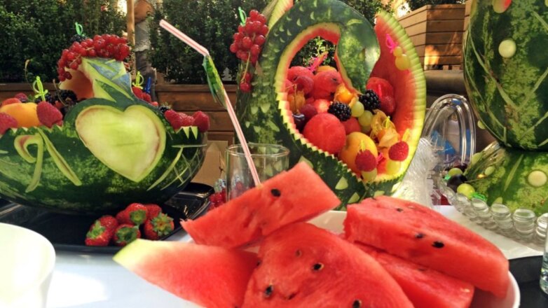 Любителей арбузов и дынь предупредили об опасности нитратов
