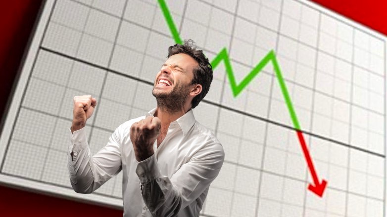 Впервые за два года в России зафиксирована дефляция