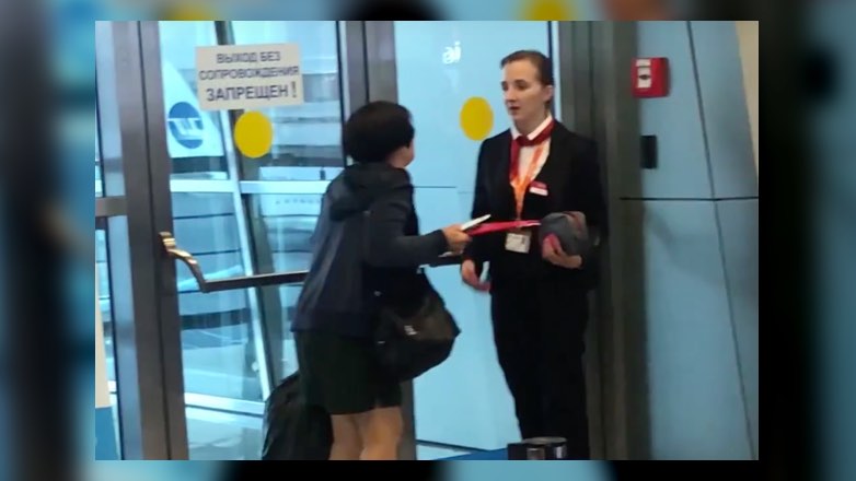 Роспотребнадзор проверит, законно ли женщину не пустили на рейс «Победы»