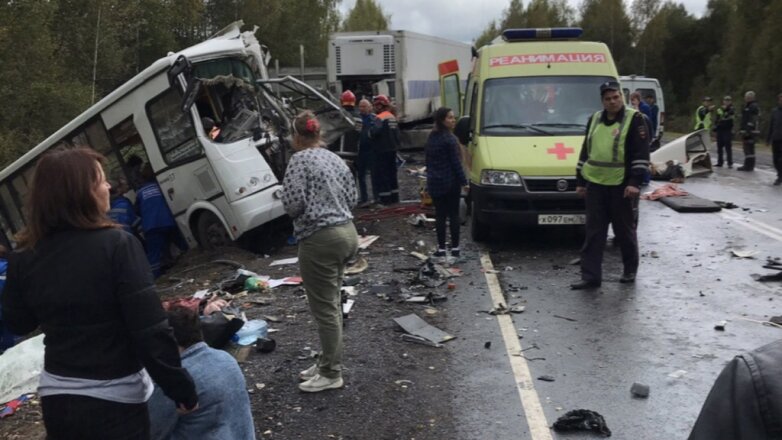 Число жертв в ДТП под Ярославлем выросло до девяти