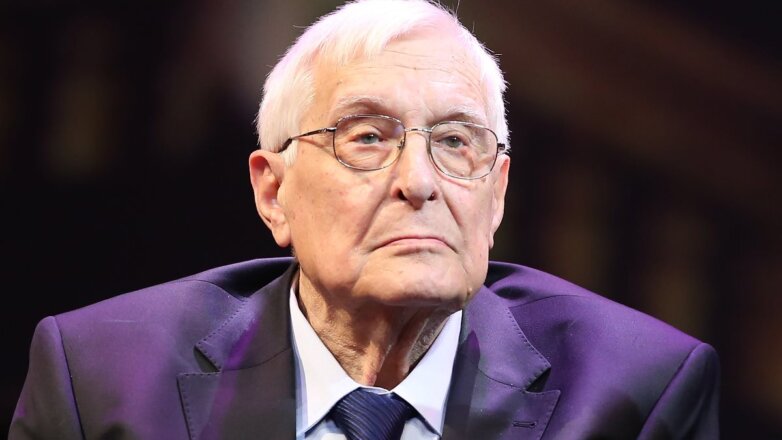 Путин и Медведев поздравили Олега Басилашвили с 85-летием