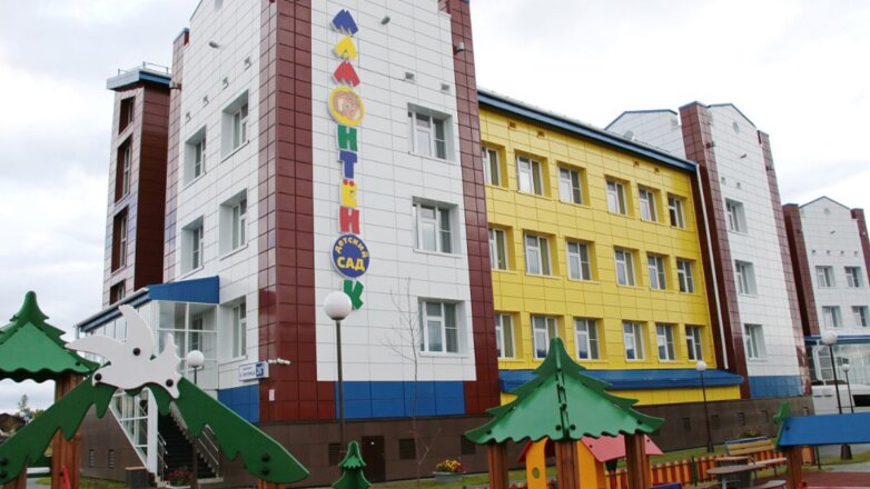 В Салехарде из-за трещин в стенах экстренно закрыли детсад