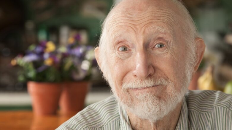 За 10 лет в России стало в 2,5 раза больше долгожителей