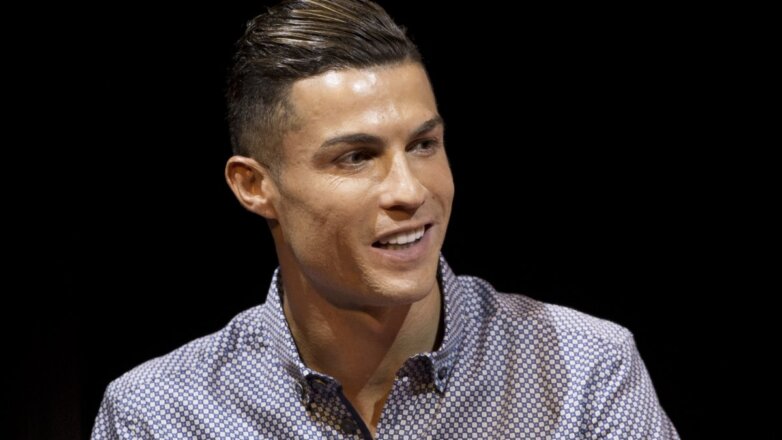 Роналду согласился избавиться от части зарплаты