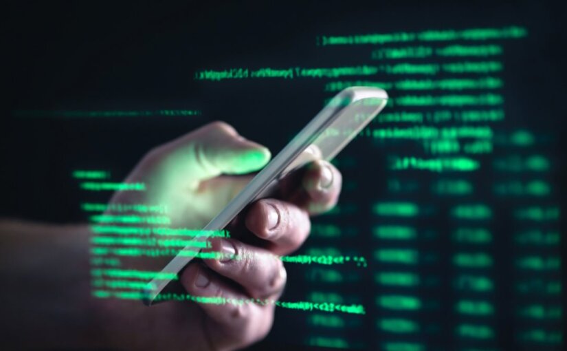 Телефонные мошенники берут данные россиян из баз ГИБДД и Росреестра