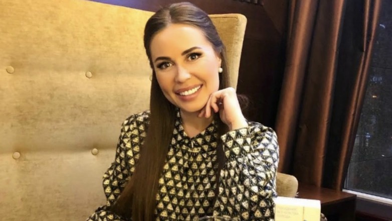 Юлия Михалкова объяснила свое нежелание писать книгу в России