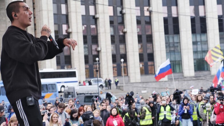 Секс, наркотики и плохие рифмы. Почему ваши дети слушают эти ужасные песни