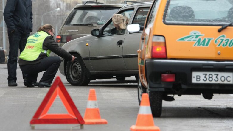 На федеральных трассах в России появятся аварийные комиссары