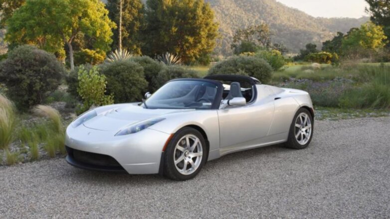 Принадлежащий голливудской звезде Tesla будет продан ради борьбы с раком