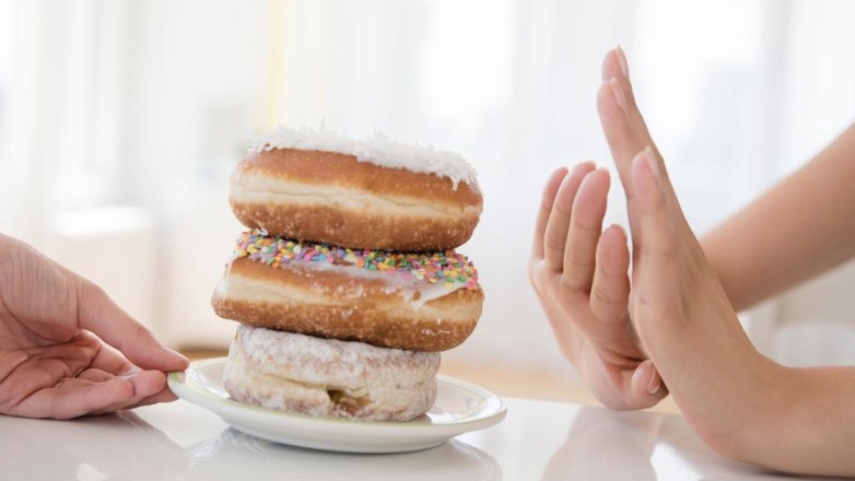 Какие продукты нельзя есть утром: черный список от диетологов