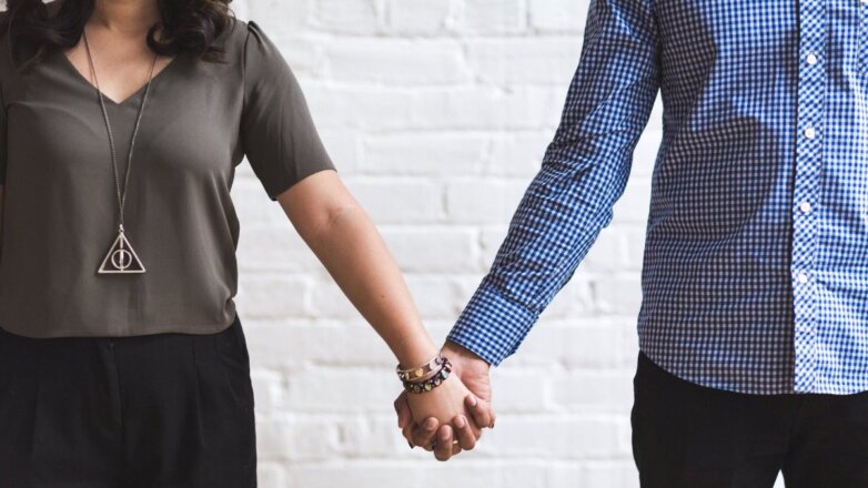 Ученые установили зависимость мужского стресса от зарплаты жены