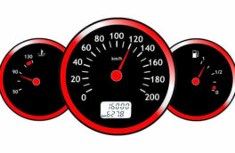 Назван среднегодовой пробег автомобилей в Москве и Петербурге