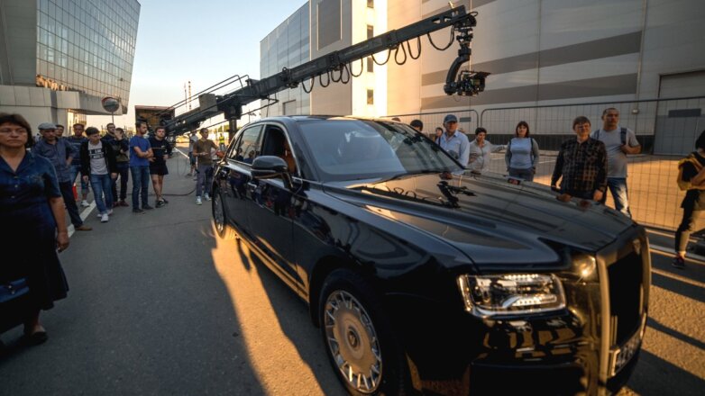 Автомобили Aurus покажут в новом фильме Бондарчука