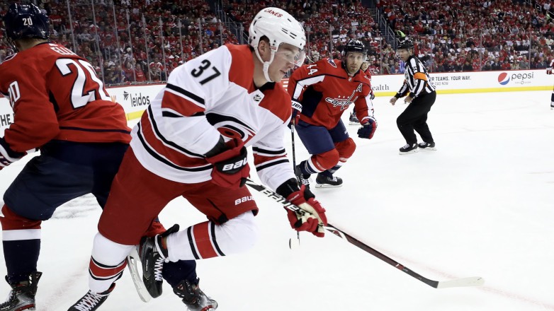 Видео уникального гола Свечникова опубликовали в сети