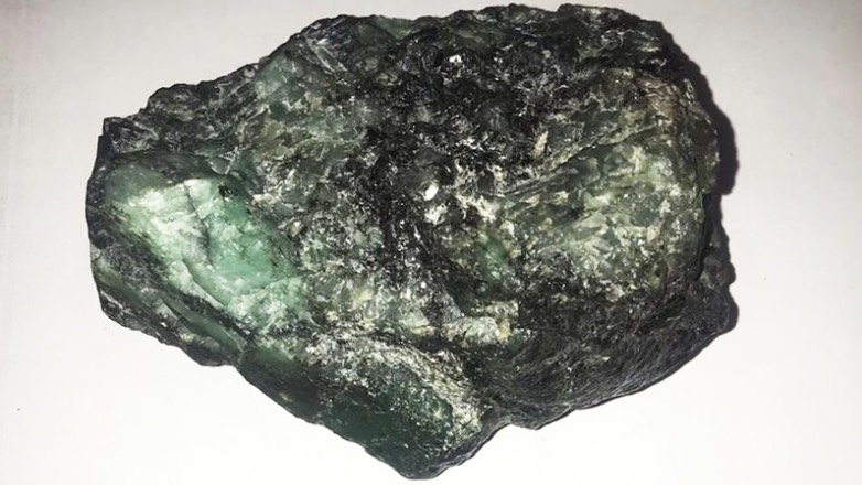 Пограничники нашли в автобусе Киев-Москва загадочный камень