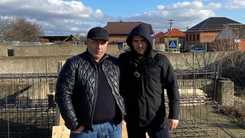 Нурмагомедов показал фотографию своего дяди-чемпиона