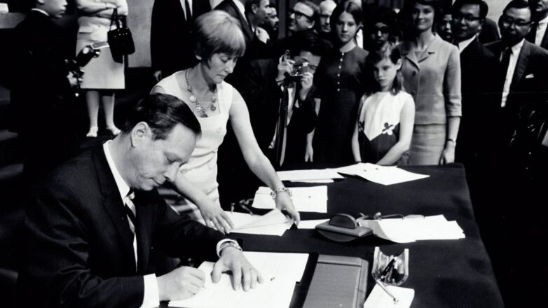 Как холодная война повлияла на систему управления мировой торговлей