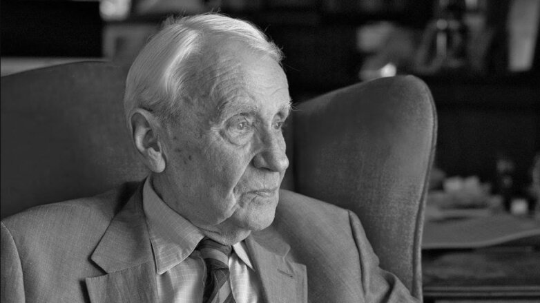 Во Франции умер сын автора «Властелина колец» Кристофер Толкин