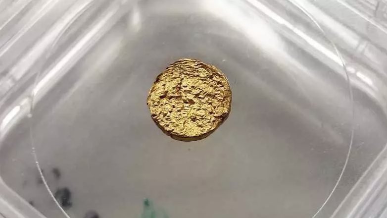 Учёные создали пластиковую композицию с настоящим золотом