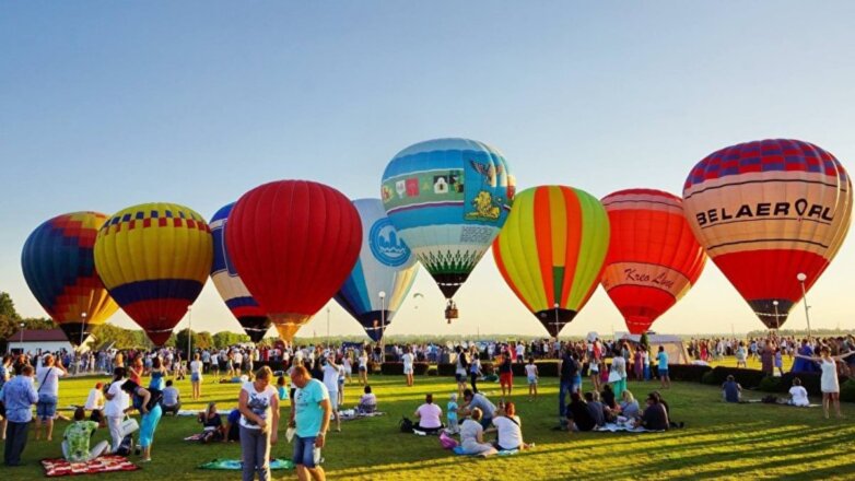 В Крыму начали подготовку к запуску аэростатов